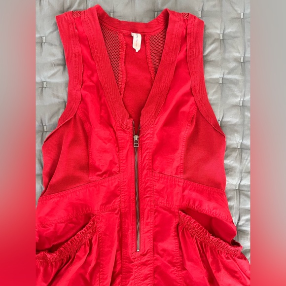 Red Anthropologie Daily Practice Trek Dress Medium - Picture 8 of 8